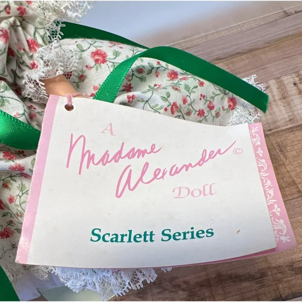 Madame Alexander Scarlett Series Doll In Box -Scarlett 627 Vintage Collectible W